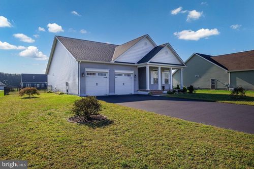 823 Greenbrook Dr, MILFORD, DE, 19963-6434 | Card Image