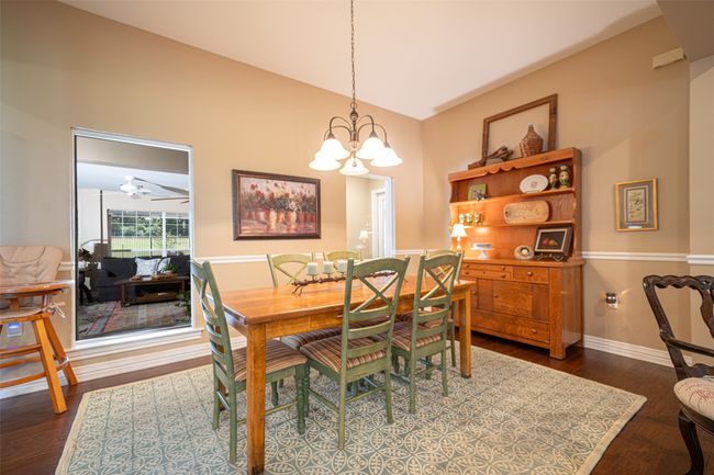 1022 High Meadow Dr, House other with 5 bedrooms, 3 bathrooms and null parking in Mount Vernon TX | Image 4