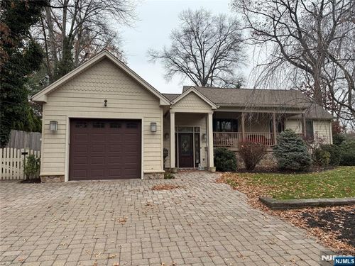 460 Maple Avenue, Twp of Washington, NJ, 07676 | Card Image