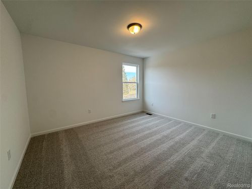 74380 Nordman Ct, Bruce Twp, MI, 48065-3133 | Card Image