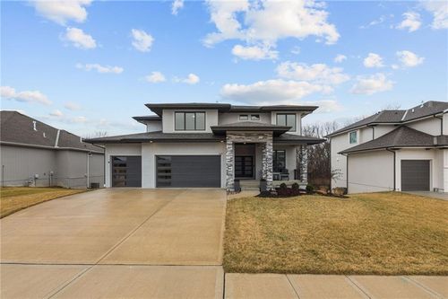 9310 Carbondale St, Lenexa, KS, 66227 | Card Image