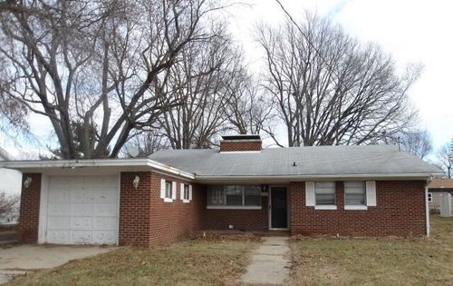 108 N Locust St, Maroa, IL, 61756-9304 | Card Image