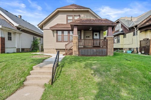 3783 N 9th St, Milwaukee, WI, 53206-3309 | Card Image