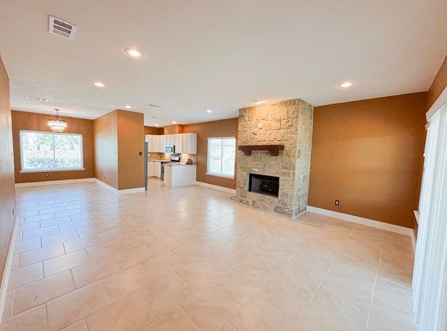 B - 168 Uplift, Townhouse with 2 bedrooms, 2 bathrooms and null parking in Horseshoe Bay TX | Image 7