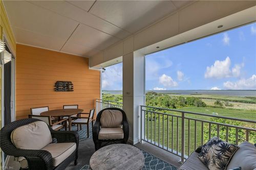 431b-3738 Sandpiper Road, Virginia Beach, VA, 23456 | Card Image