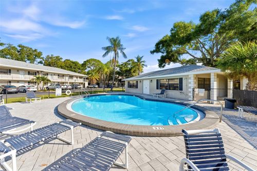 215-101 Lake Ave Ne, LARGO, FL, 33771-4435 | Card Image
