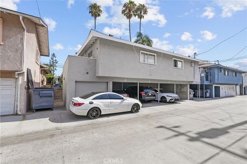 741 W 18th St, Costa Mesa, CA, 92627-4287 | Card Image