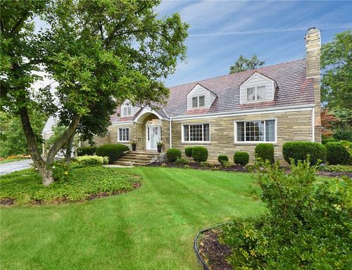 2055 Outlook Dr, Upper St Clair, PA, 15241-2223 | Card Image