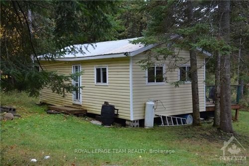 190A Airds Lake Rd, Griffith, ON, K0J2R0 | Card Image