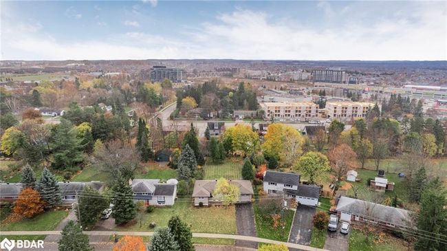 239 Warnica Rd, House other with 5 bedrooms, 2 bathrooms and 6 parking in Barrie ON | Image 38