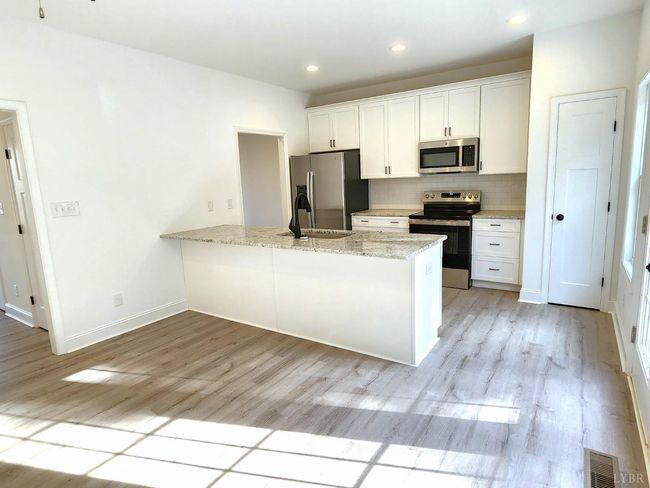 UNIT-410 - 3008 Hill St, Townhouse with 3 bedrooms, 4 bathrooms and null parking in Lynchburg VA | Image 8