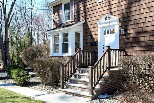 155 Washington St, Tappan, NY, 10983-2507 | Card Image