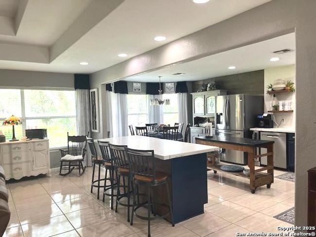 510 Jack Nickolaus Dr, House other with 3 bedrooms, 3 bathrooms and null parking in Devine TX | Image 6