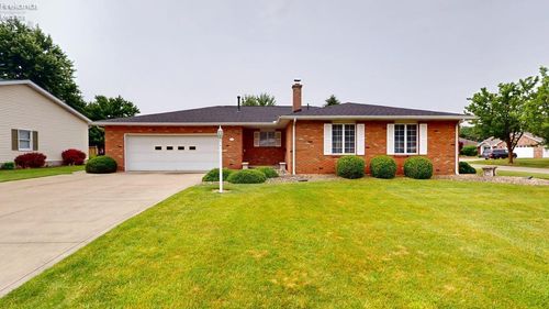 2 Timothy Ave, Willard, OH, 44890-1633 | Card Image