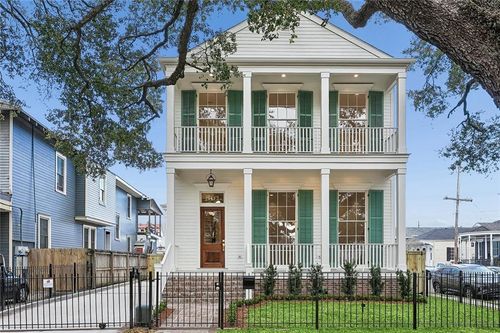 801 Napoleon Ave, New Orleans, LA, 70115-1552 | Card Image