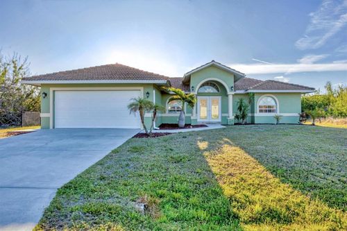 9219 Newnan Cir, PORT CHARLOTTE, FL, 33981-3204 | Card Image
