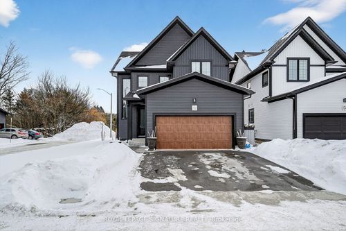 11-297 Whiting Street, Ingersoll, ON, N5C3W5 | Card Image