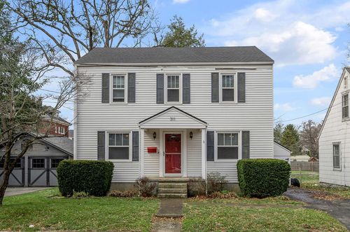 311 N 4th St, Danville, KY, 40422-1427 | Card Image
