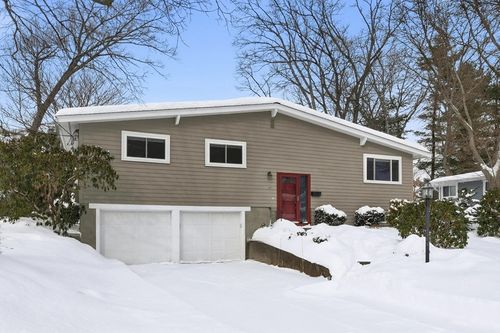 22 Debra Ln, Framingham, MA, 01701-4520 | Card Image