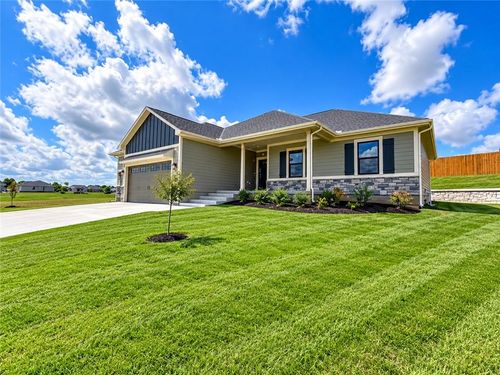 7905 Se Hoot Owl St, Blue Springs, MO, 64014-2242 | Card Image