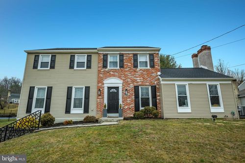 683 Sunnyside Ave, Audubon, PA, 19403-1740 | Card Image