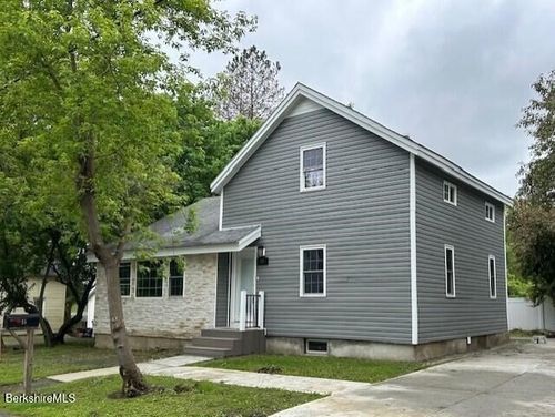 15 Murray Ave, North Adams, MA, 01247-3543 | Card Image