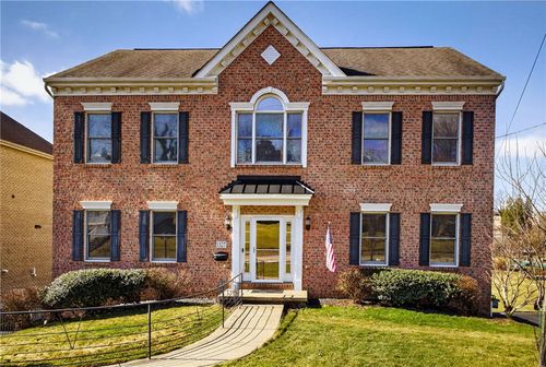 1327 Carnahan Rd, Pittsburgh, PA, 15220-4011 | Card Image