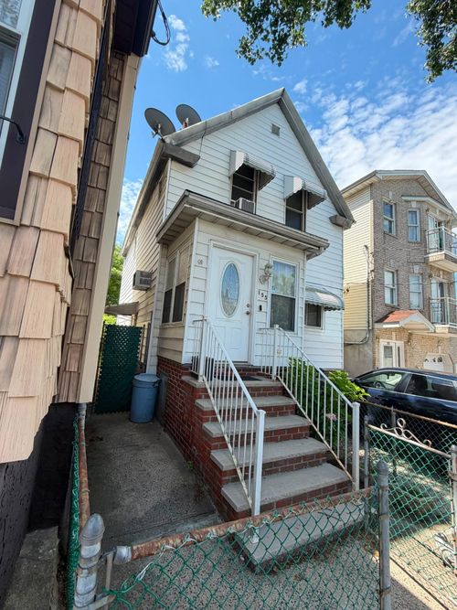 155 Leonard St, Jersey City, NJ, 07307-3908 | Card Image
