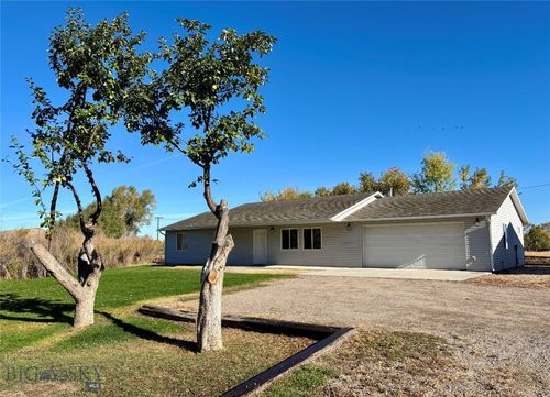 215 W Helena St, Dillon, MT, 59725-3325 | Card Image