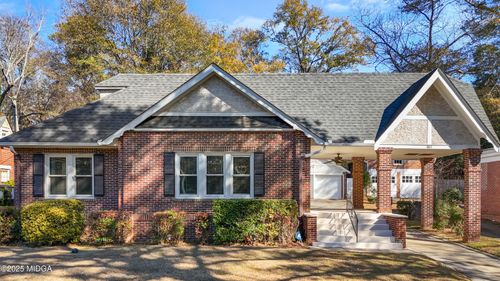 865 Nottingham Dr, Macon, GA, 31211-1421 | Card Image