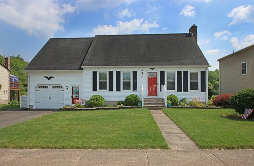 30 Winding Meadow Dr, Berlin, CT, 06037-2269 | Card Image