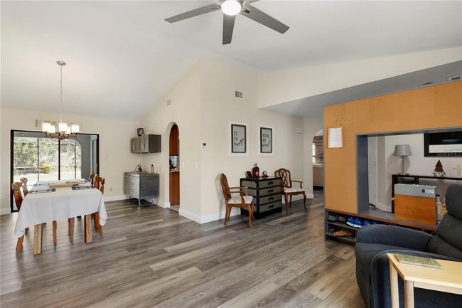 Living/Dining | Image 9
