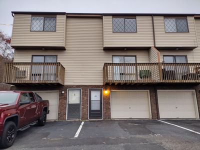 12 - 2 Craftwood Road, Condo with 2 bedrooms, 1 bathrooms and null parking in Waterbury CT | Image 1