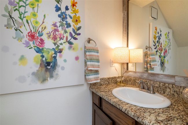 Powder Bath down stairs | Image 13