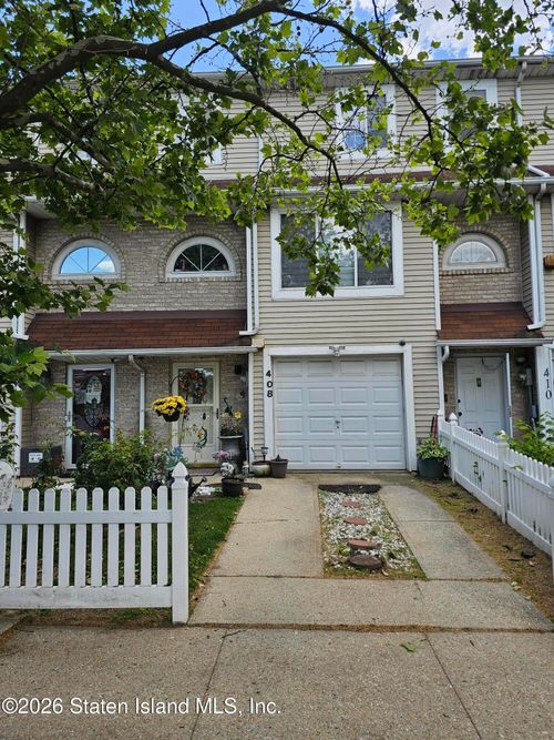 408 Wilcox Street, Staten Island, NY, 10303 | Card Image