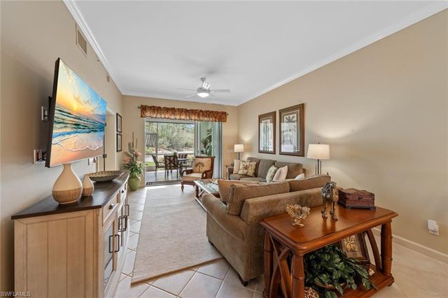APT-5401 - 1972 Cascades Dr, Condo with 3 bedrooms, 2 bathrooms and 1 parking in NAPLES FL | Image 15