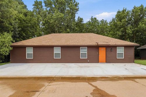 2302 Sycamore Dr, Stillwater, OK, 74075-8123 | Card Image