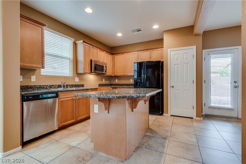 7732 Ashby Gate St, Las Vegas, NV, 89166-5111 | Card Image
