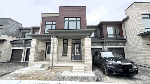 16 Blick Crescent, Aurora, ON, L4G4A7 | Card Image