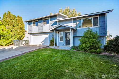 101 Ernst Pl, Moses Lake, WA, 98837-2522 | Card Image