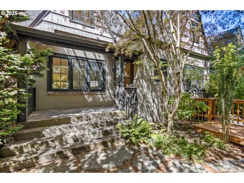 2943 Ne 14th Ave, Portland, OR, 97212-3257 | Card Image