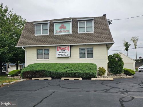 860 E Welsh Rd, MAPLE GLEN, PA, 19002-2931 | Card Image