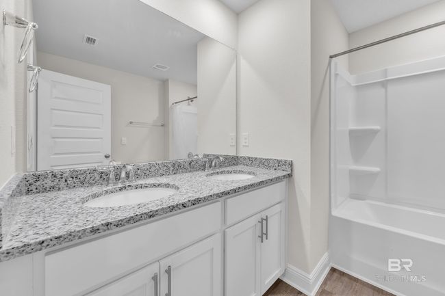 Bathroom | Image 31