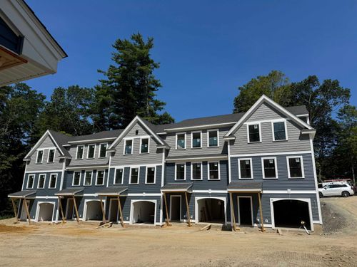 a-15 Lenox St, Somersworth, NH, 03878-1850 | Card Image