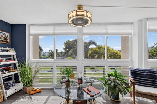 311-3590 Via Poinciana, Lake Worth, FL, 33467-2821 | Card Image