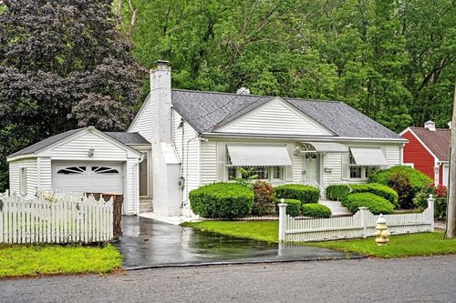 18 Tatnuck Gdns, Worcester, MA, 01602-1221 | Card Image