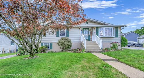 325 Oak St, Taylor, PA, 18517-1117 | Card Image