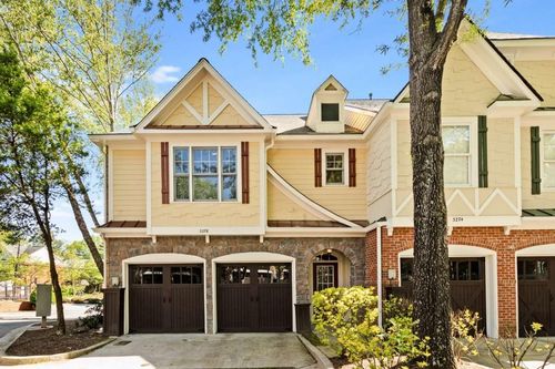 3276 Kensington Rd, Avondale Estates, GA, 30002-1651 | Card Image