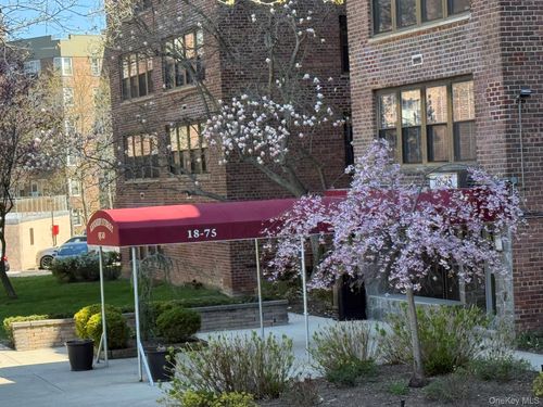 apt-4a-18-75 Corporal Kennedy St, Bayside, NY, 11360-1438 | Card Image