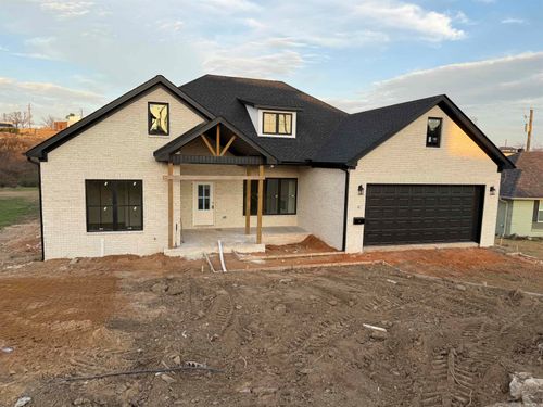 8 Cobble Hill Rd, Little Rock, AR, 72211-2406 | Card Image